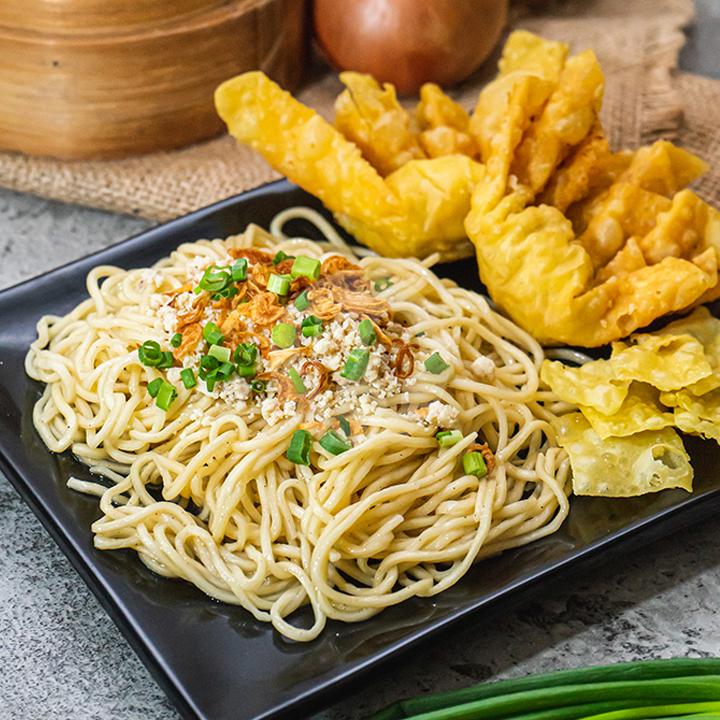 MIE SUIT